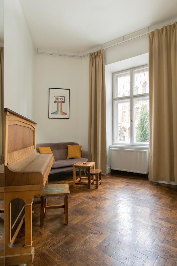 Studencka Street, Next To Planty Park * Krakau